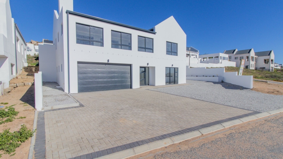 4 Bedroom Property for Sale in Da Gama Bay Western Cape